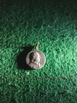 Medalla religiosa plata
