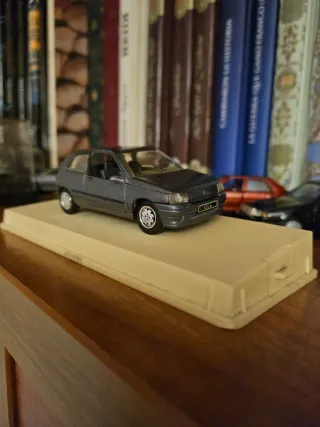 Renault Clio 1/43