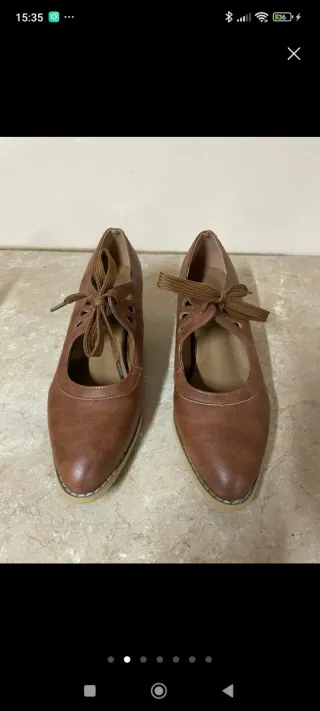 Scarpe col tacco beige con fasce