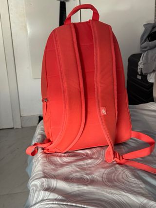 Cartera Nike Naranja y Blanca