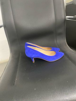 Zapatos de tacón azul para mujer