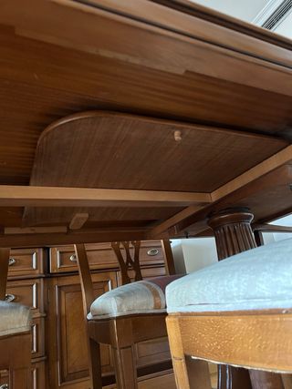 Conjunto de Mesa Comedor, Sillas y aparador