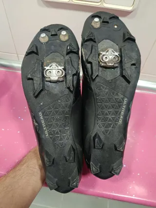 Scarpe da ciclismo Shimano XC702