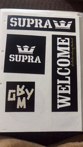 Pegatinas diferentes marcas.