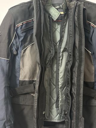 Chaqueta de moto de la marca Frank Thomas