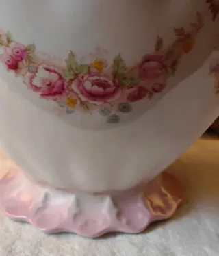 Brocca floreale in ceramica