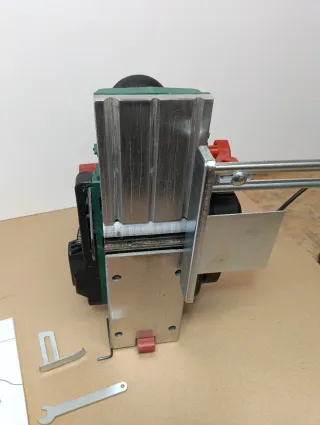 Cepillo Eléctrico Parkside PEH 30 C3