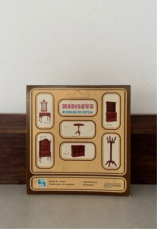 Mesita Ovalada Mobistyl para Casa de Muñecas