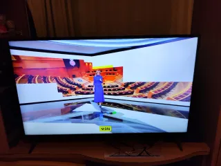 Smart TV LG 4K UM7500PLA de 50 Pulgadas.