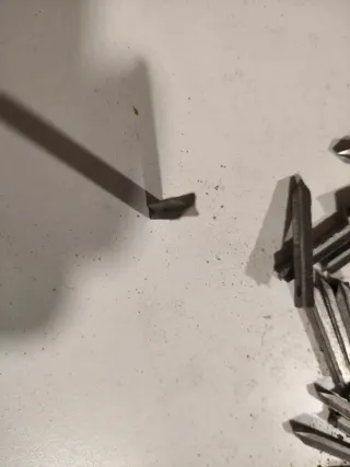 Clavos para espiga de madera