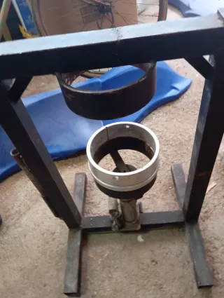 Desllantador hidráulico para ruedas de kart