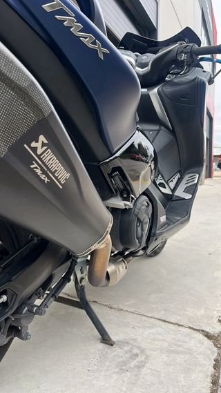Yamaha TMAX 530 DX Negra/Azul