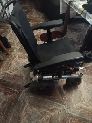 Silla de ruedas eléctrica BB