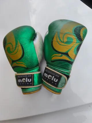 Guantes de boxeo 2 de 14 onzas y 1 de 10 onzas