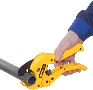 Lote de Tijera REMS P42PS y Cortatubos Cu-INOX