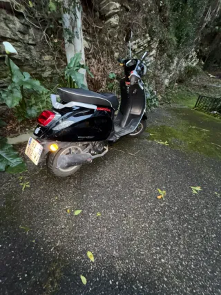 Scooter 50cc Negra