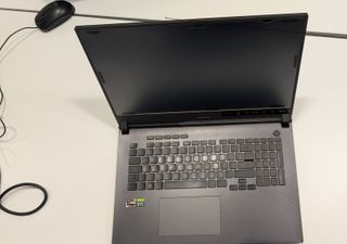 Portátil Asus ROG Strix G713RW RTX3070Ti 32GB RAM