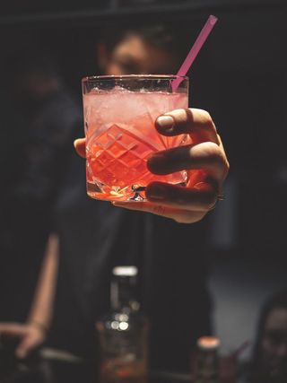 Servicio de bebidas y cocteles