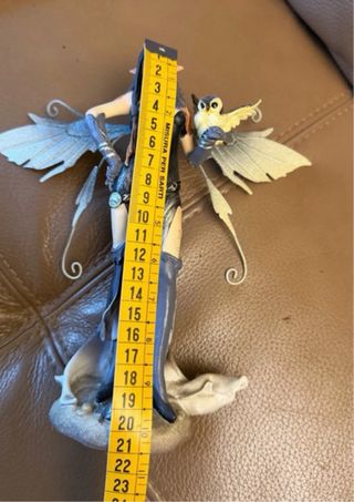 Les Alpes Fata Oscura Fantasy 21cm