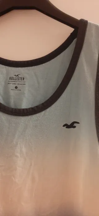 Camiseta Hollister Degradada Azul y Blanca