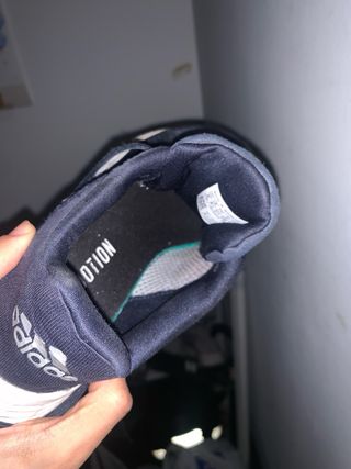 Zapatillas Adidas Negras y Grises