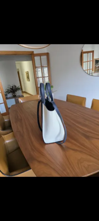 Bolso Armani Exchange azul y blanco