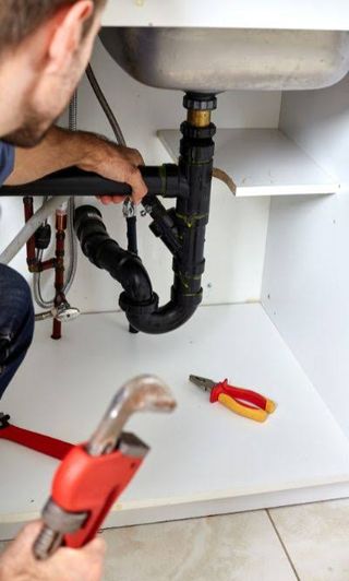 FONTANERO ECONÓMICO