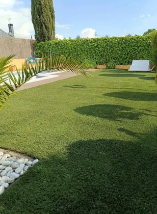 CÉSPED ARTIFICIAL DÉ CAMPOS DÉ FUTBOL RECICLADOS