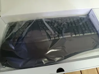 Teclado Ergonómico Microsoft y ratón Alemán