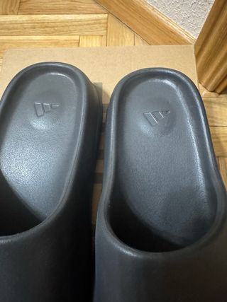 Chanclas Adidas Yeezy Slide