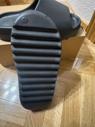Chanclas Adidas Yeezy Slide