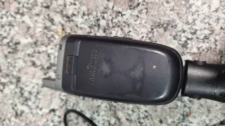 Teléfono Móvil Samsung Clásico Plata/Negro