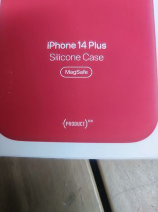 Apple Funda de silicona con MagSafe para el iPhone 14 Plus - (PRODUCT)RED