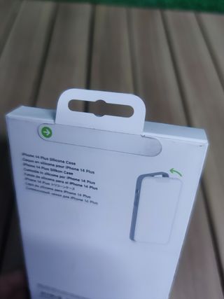 Apple Funda de silicona con MagSafe para el iPhone 14 Plus - (PRODUCT)RED