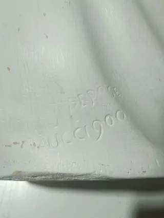 Virgen con Niño Jesús escultura