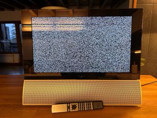 Bang & Olufsen Beovision 6 23