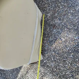 Sillones orejeros de piel blancos