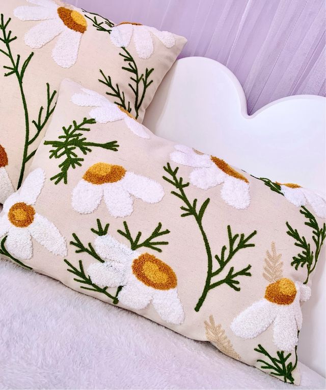 Set 2 ud.Fundas para Cojínes. Decorativos.Bordados