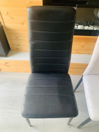 Juego de 4 Sillas Comedor Blancas y Negras