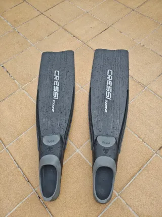 Lote señuelos pesca y aletas