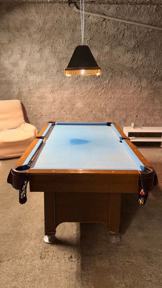 Mesa de billar + palos + bolas x2 + luz billar