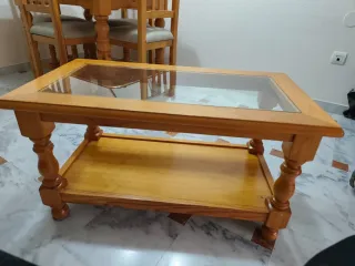 Muebles de salón de madera y cristal