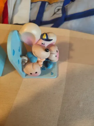 Supporti per libri in ceramica