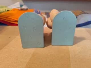 Supporti per libri in ceramica