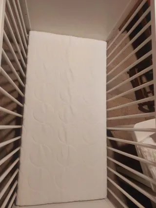 Cuna Smagora Blanca con colchón y chichonera