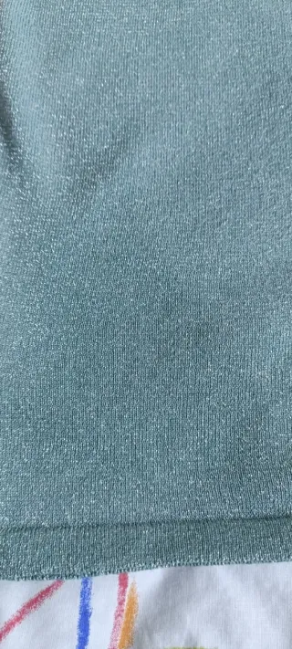 Camiseta verde con brillo