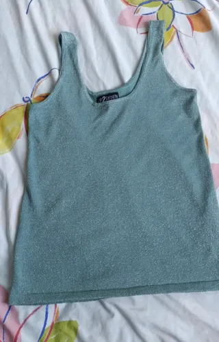 Camiseta verde con brillo