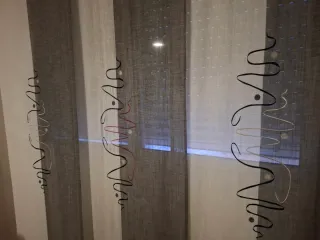 Panel japonés gris y blanco