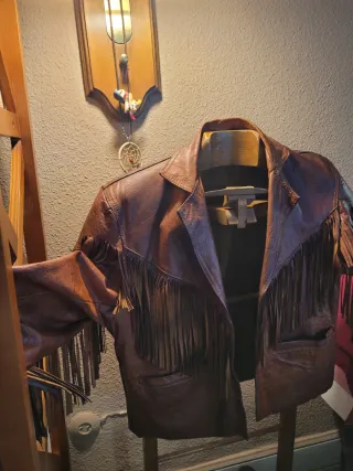 Chaqueta de piel con flecos Talla 40-44