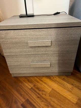 Letto matrimoniale + materasso + 2 comodini